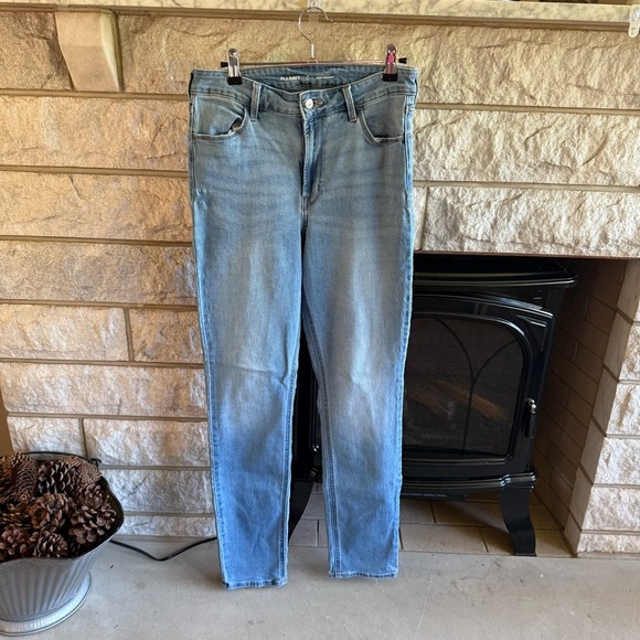 Old Navy Blue High-Rise Wow Straight Leg Jeans 8 Tall - Picture 1 of 8